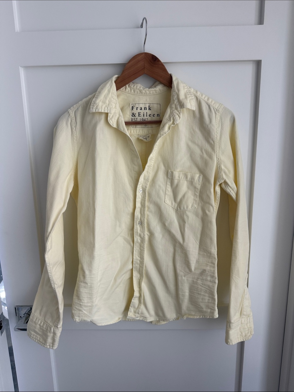 Frank&Eileen Barry distressed button down denim shirt
